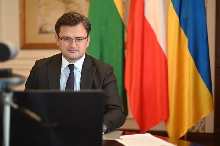 Глава МИД Украины сообщил, что Зеленский готов встретиться с Путиным