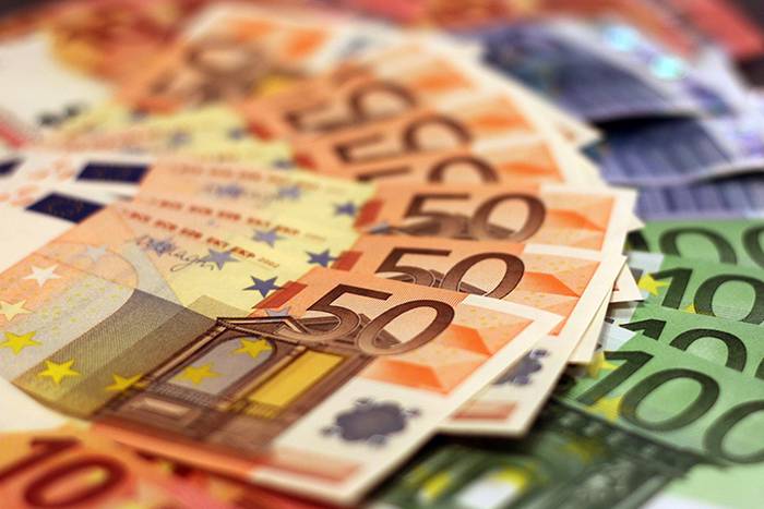 Bloomberg составил рейтинг самых богатых семей мира