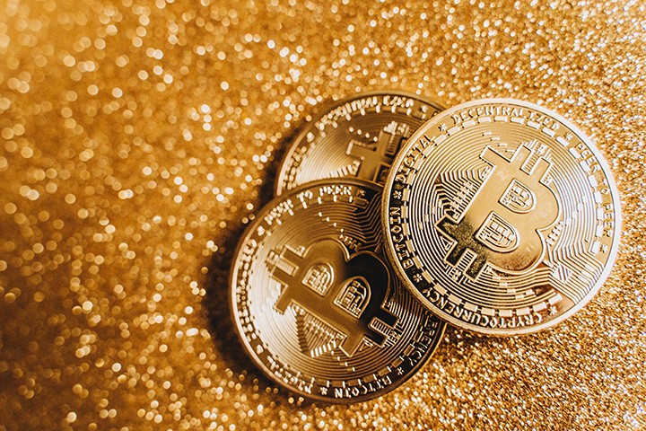 Курс биткоина опустился ниже 50 тысяч долларов