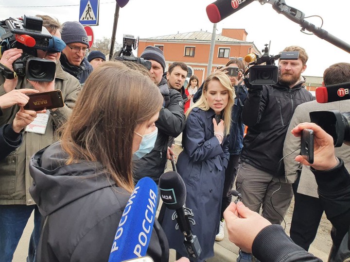 Zhena Blogera Edvarda Bila Priehala Na Zasedanie Po Delu Ob Avarii Na Smolenskoj Ploshadi