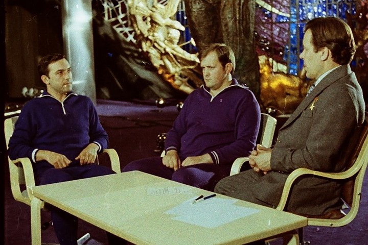 Космонавты №0