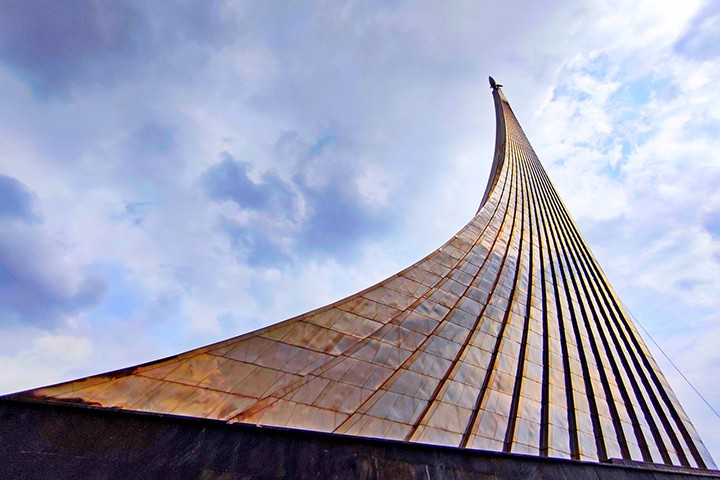 Возьми меня в космос, Илон Маск