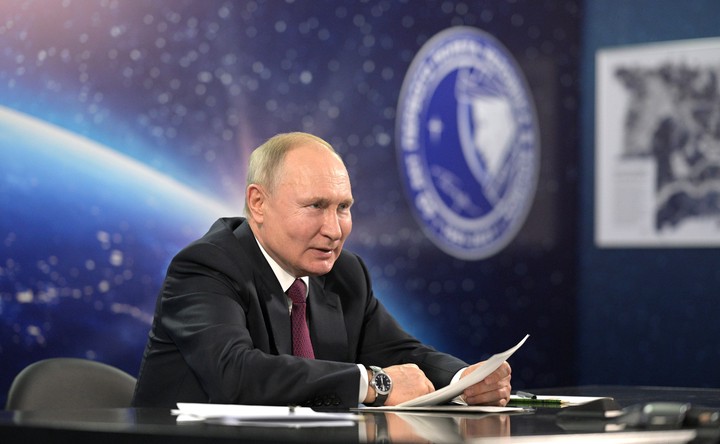 «Проложила дорогу во вселенную»: Путин рассказал о роли России в освоении космоса