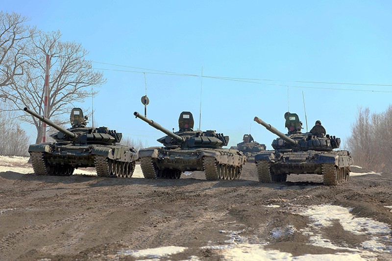 Минобороны РФ заявило о начале проверки боевой готовности армии