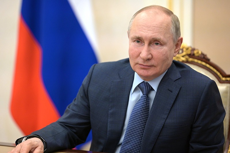 Путин обсудил ответные меры на новые санкции США на совещании Совбеза РФ