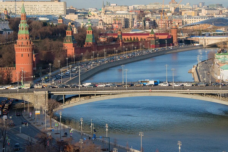 Москвичам рассказали, какие инновации используют при ремонте Большого Каменного моста