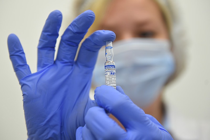 Более полумиллиона петербуржцев прошли оба этапа вакцинации от коронавируса