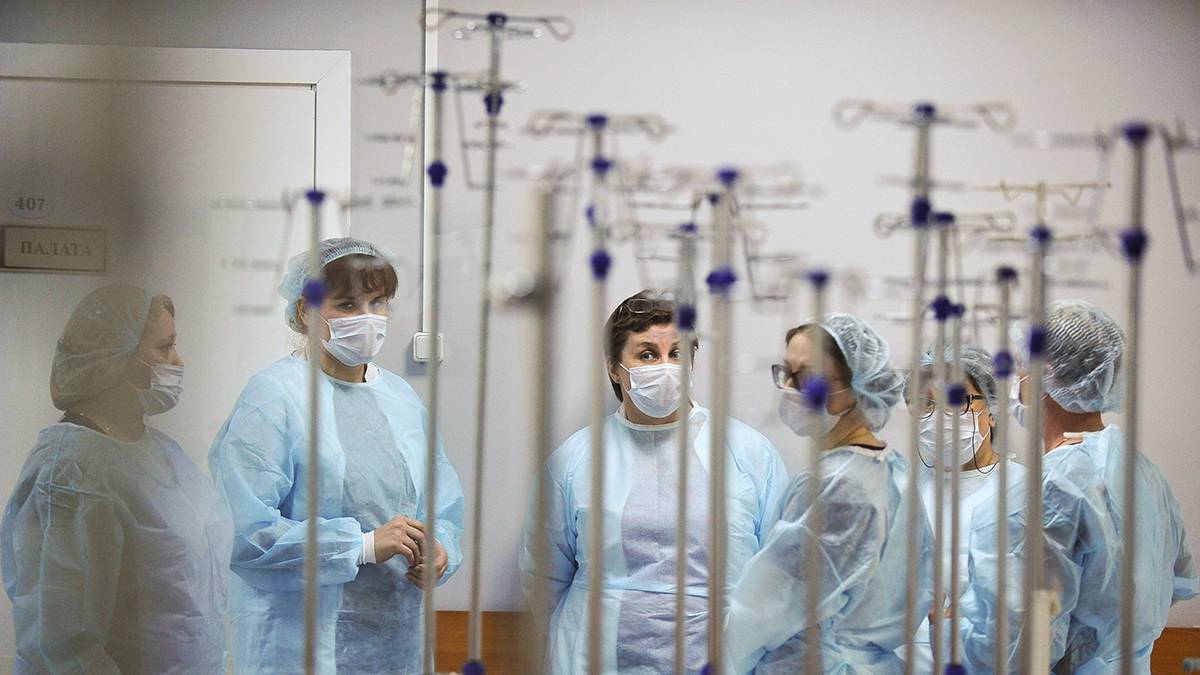 Число пациентов с COVID-19 на ИВЛ за две недели выросло в Москве почти вдвое