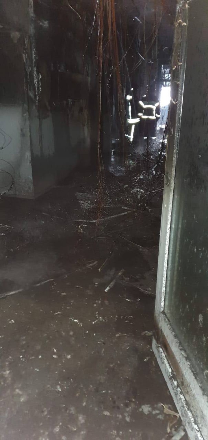 Появились снимки с места пожара в гостинице на юго-востоке Москвы