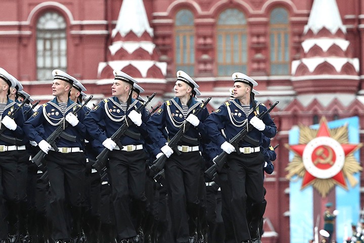 Героический путь: как прошел главный парад Победы
