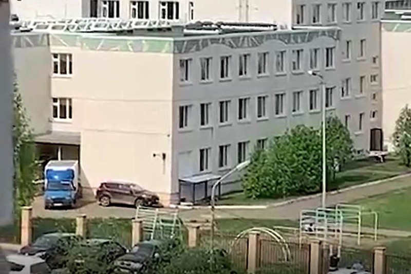Минздрав: Точной информации по числу пострадавших в результате стрельбы в казанской школе нет