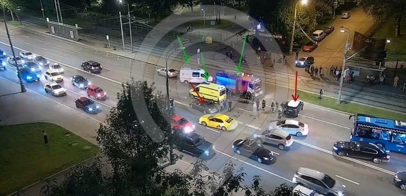 Три машины столкнулись на Загородном шоссе в Москве