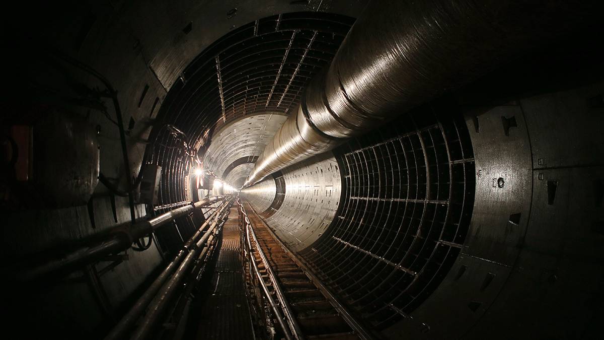 Больше 5,3 тысячи километров тоннелей продезинфицировали в метро в 2021 году