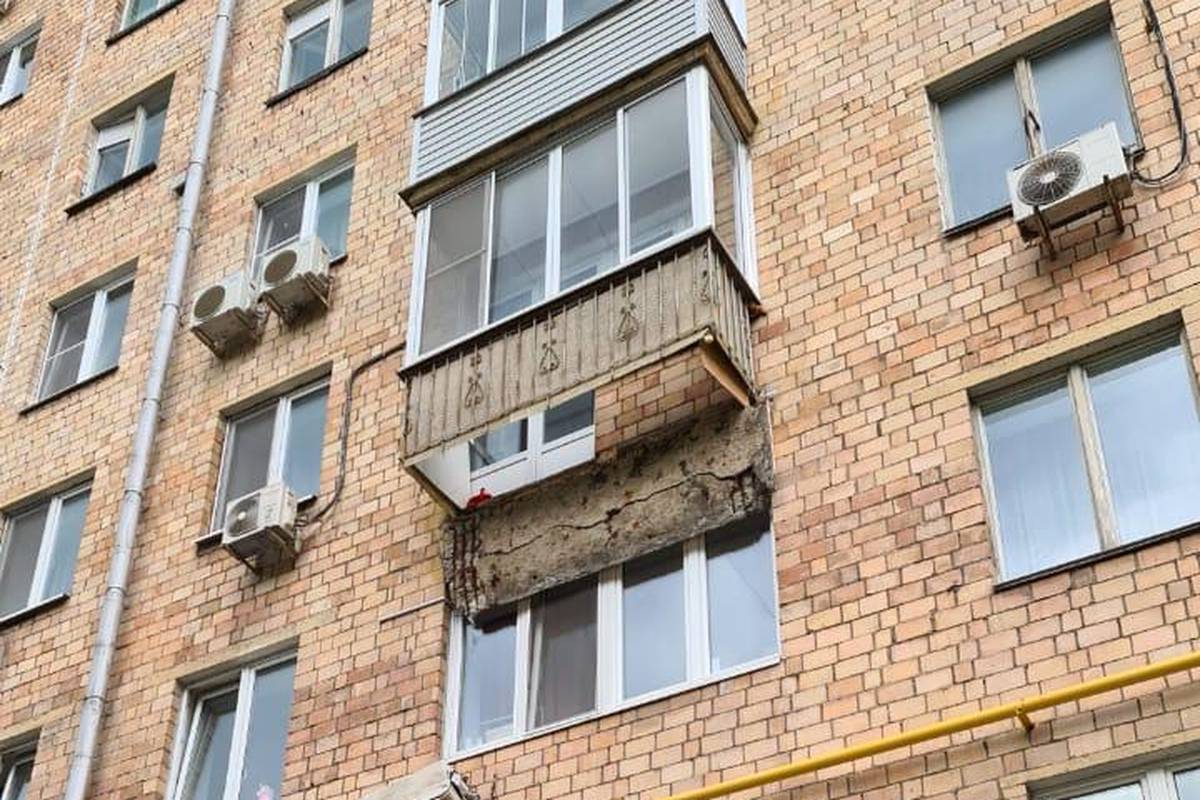 Минстрой разъяснил новые правила о штрафах за остекление балконов 