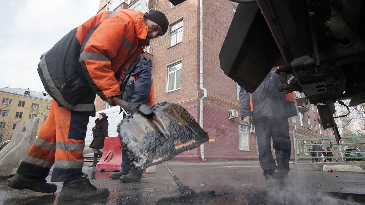Более 28 миллионов квадратных метров асфальтовых покрытий заменили в Москве