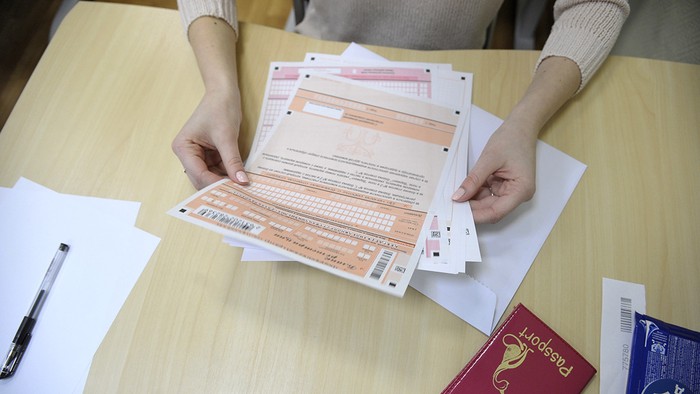 Роскачество предостерегло выпускников от мошенничества с ответами на ЕГЭ