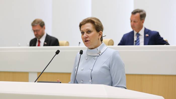 Попова рассказала о ситуации со штаммом коронавируса «омикрон» в России