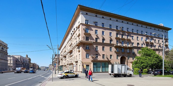 Старинный дом на Кутузовском проспекте капитально отремонтируют