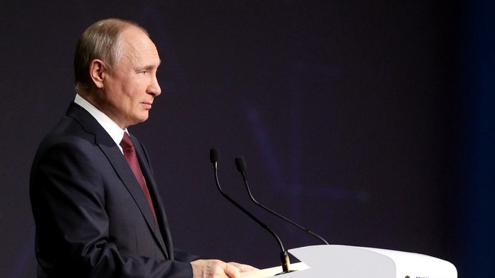 Путин заявил, что льготную ипотеку смогут взять семьи с одним ребенком