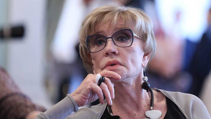Вера Алентова впервые выйдет на сцену после госпитализации