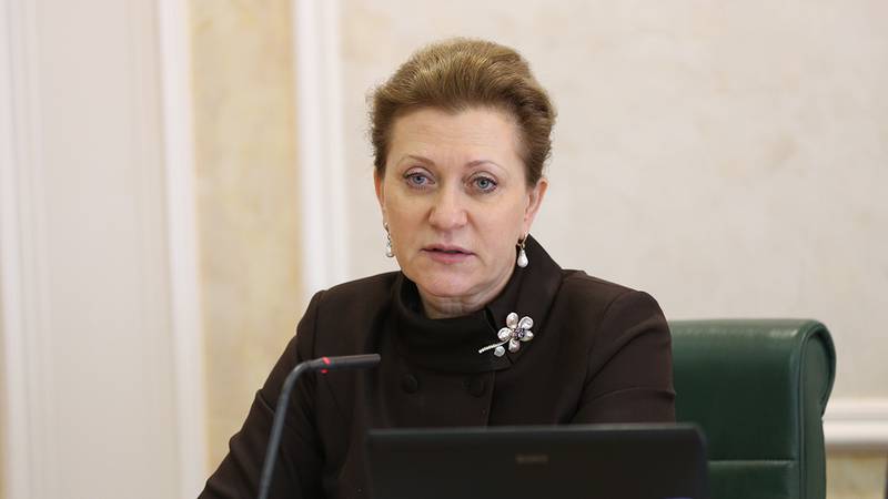 Попова предложила ввести обязательную вакцинацию ряда граждан от COVID-19 в регионах