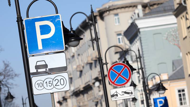 Дополнительные парковки для резидентов появятся в 12 районах Москвы