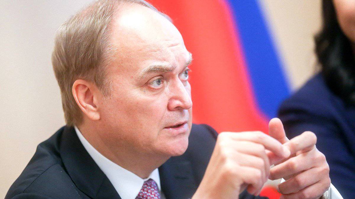 Антонов объявил об отъезде 27 российских дипломатов из США