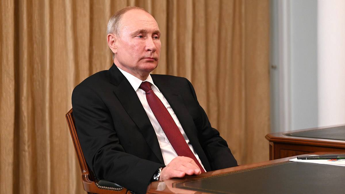 Путин раскритиковал работы по ликвидации аварийного жилья в Туве
