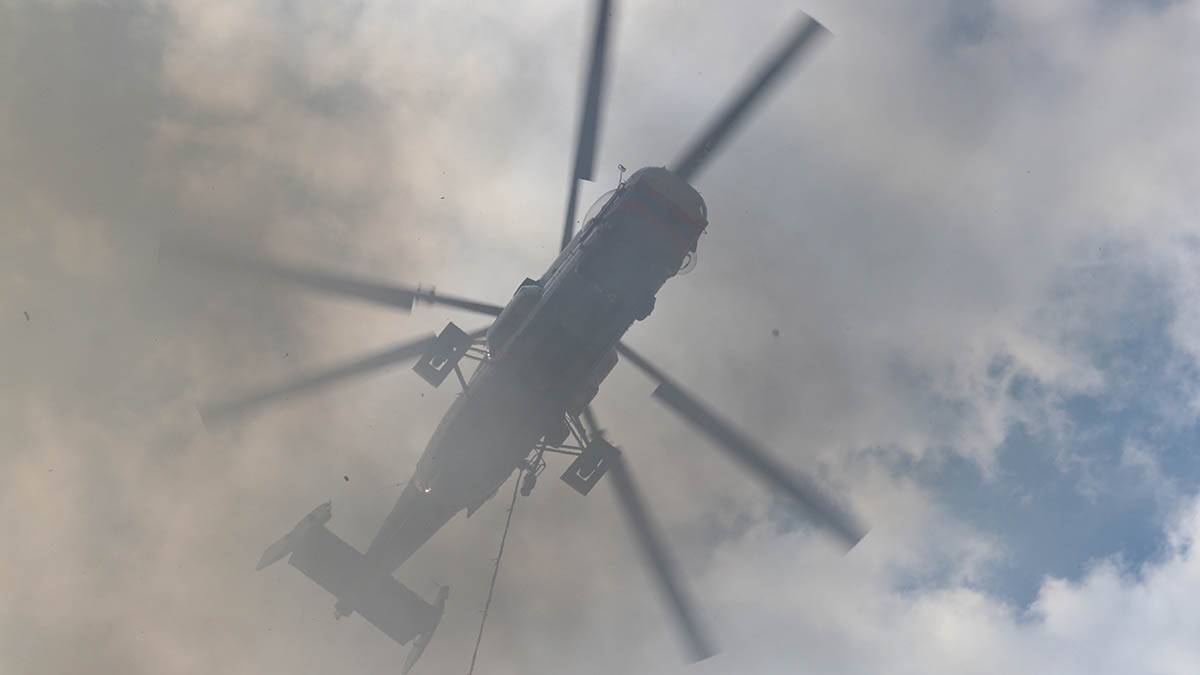 Вертолет с пассажирами на борту рухнул в подмосковном Лыткарине
