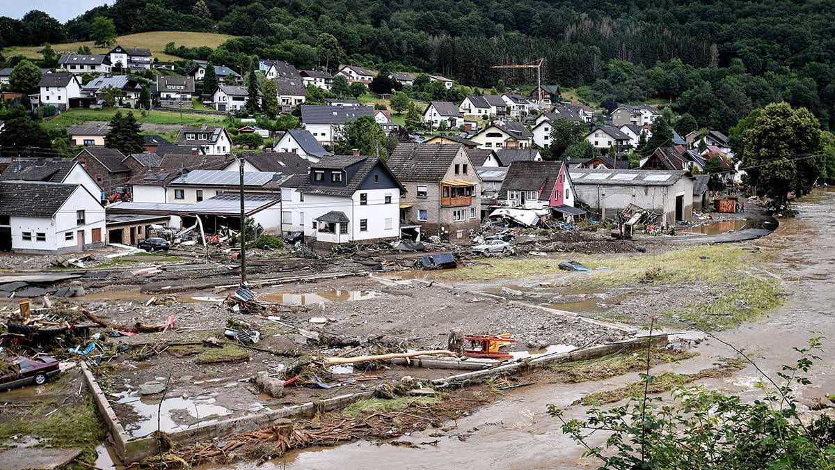 СМИ: Число жертв наводнения в Германии возросло до 42