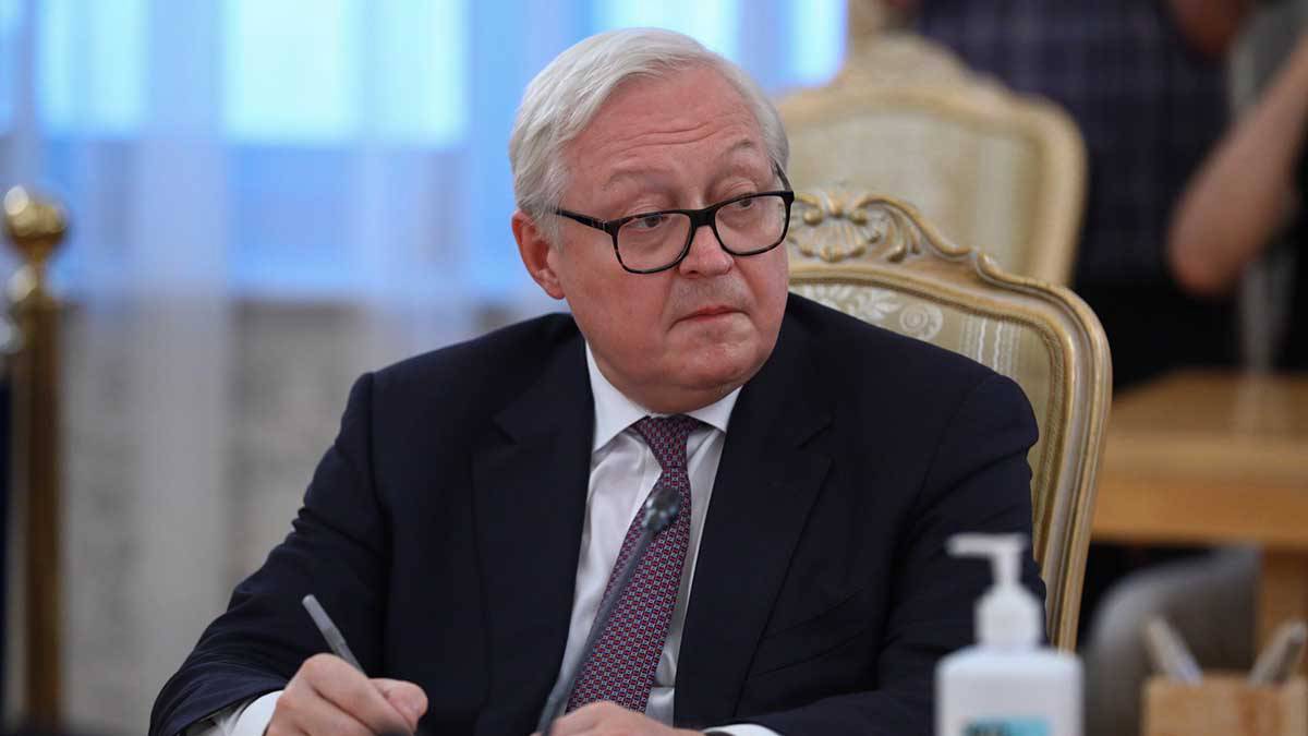 Замглавы МИД Рябков заявил, что Россия не пойдет на односторонние уступки в пользу США