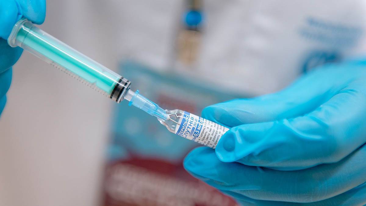 В РФПИ назвали ожидаемый уровень вакцинации россиян к концу года
