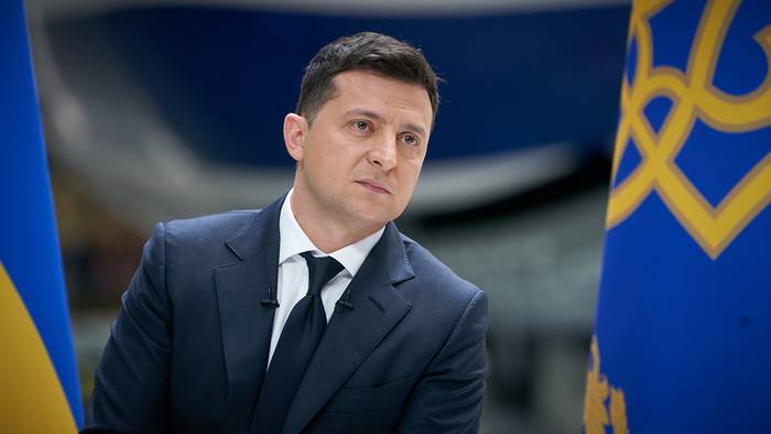 Зеленский подписал закон о коренных народах Украины