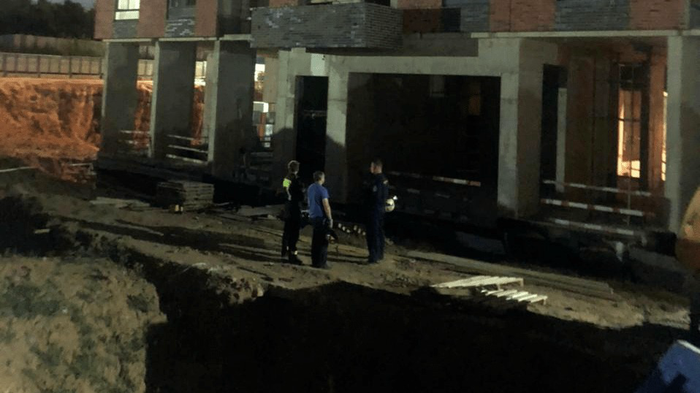 Появились кадры с места гибели рабочих на востоке Москвы
