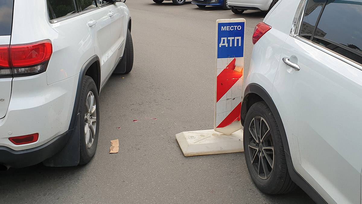 Авария с участием скорой помощи произошла в районе Лужников