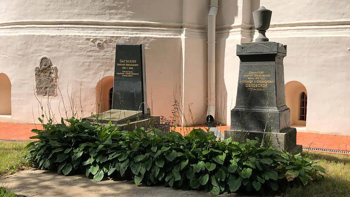 Надгробие Михаила Загоскина отреставрируют на Новодевичьем кладбище