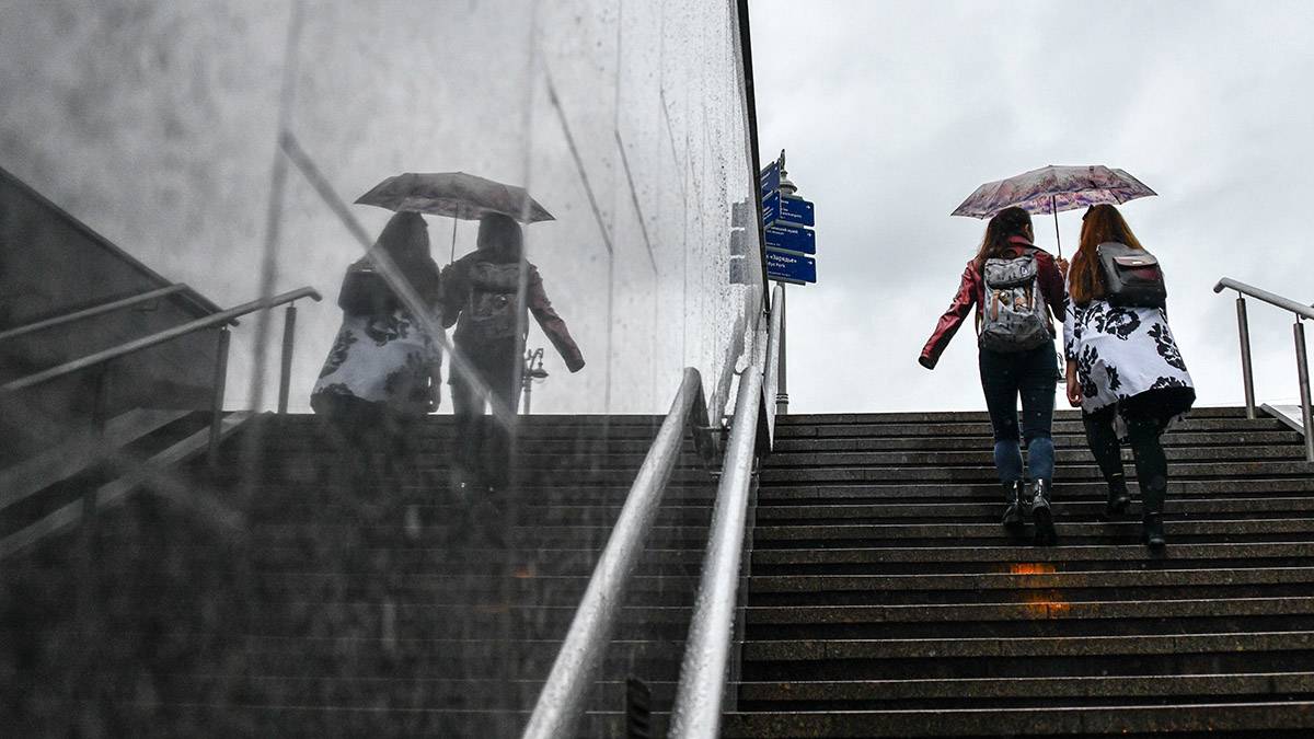 «Задержится обширный циклон»: синоптики сообщили о погоде в Москве 21 сентября
