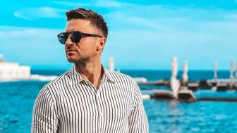 «Юморная девчонка»: Лазарев оценил вокальные данные Бузовой