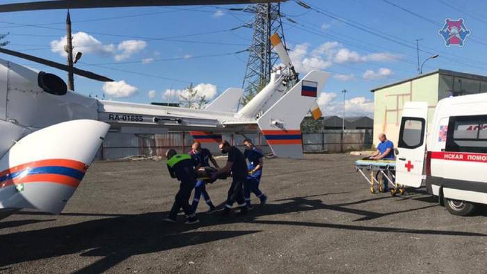 Пострадавших в ДТП детей на севере Москвы эвакуировали в больницу вертолетом