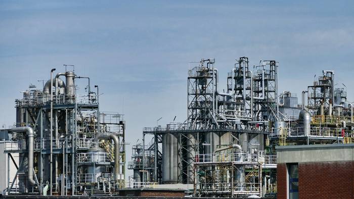 Цена на газ в Европе впервые превысила 700 долларов за тысячу кубометров