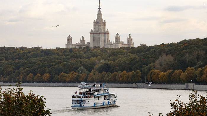 МГУ отстранил от работы со студентами противников вакцинации от COVID-19