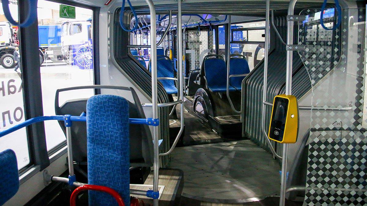 Маршруты автобусов № 150 и 784 на Кантемировской улице временно изменятся