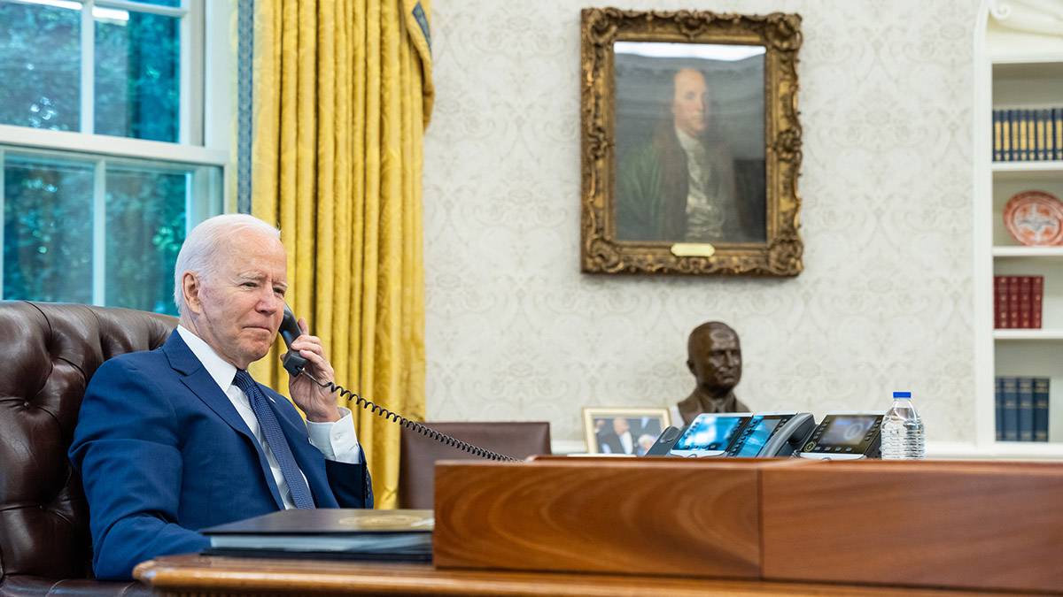 Белый дом считает, что Путин и Байден во время телефонного разговора обсудят Иран