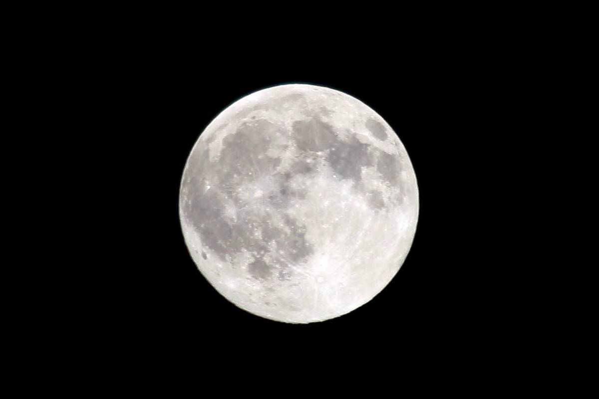 Астрологи рассказали, как фазы Луны влияют на судьбу и здоровье людей