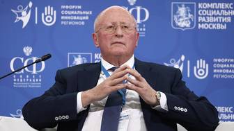 «Больше еще не значит, что хуже»: Гинцбург рассказал о развитии штамма «омикрон»