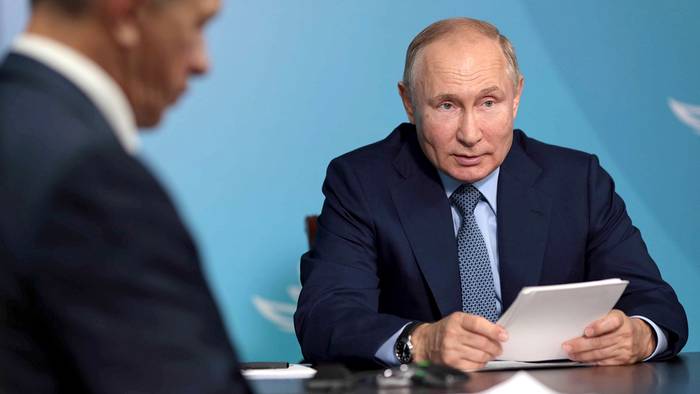 Путин на встрече с главой Палестины заявил о важности поддержания отношений стран