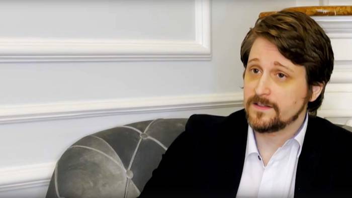 Сноуден предупредил владельцев смартфонов о просмотре личных данных