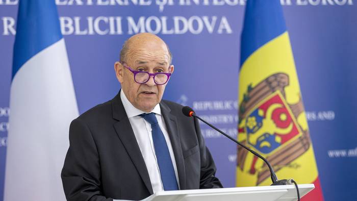 Глава МИД Франции назвал решение Австралии разорвать контракт по подлодкам ударом в спину