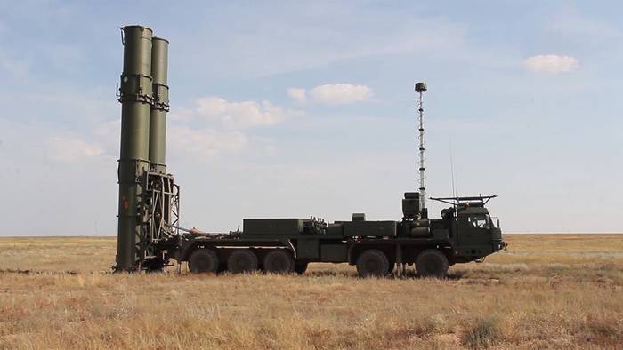 Первые поставки системы С-500 начались в российских войсках