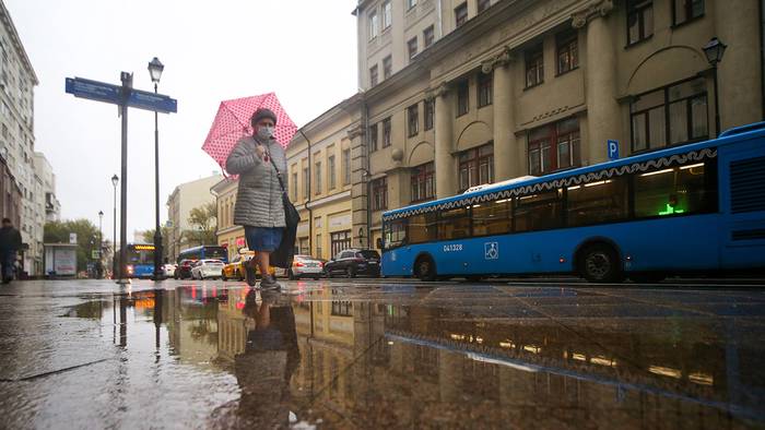 «Желтый» уровень опасности объявили в Москве из-за сильного дождя 14 октября